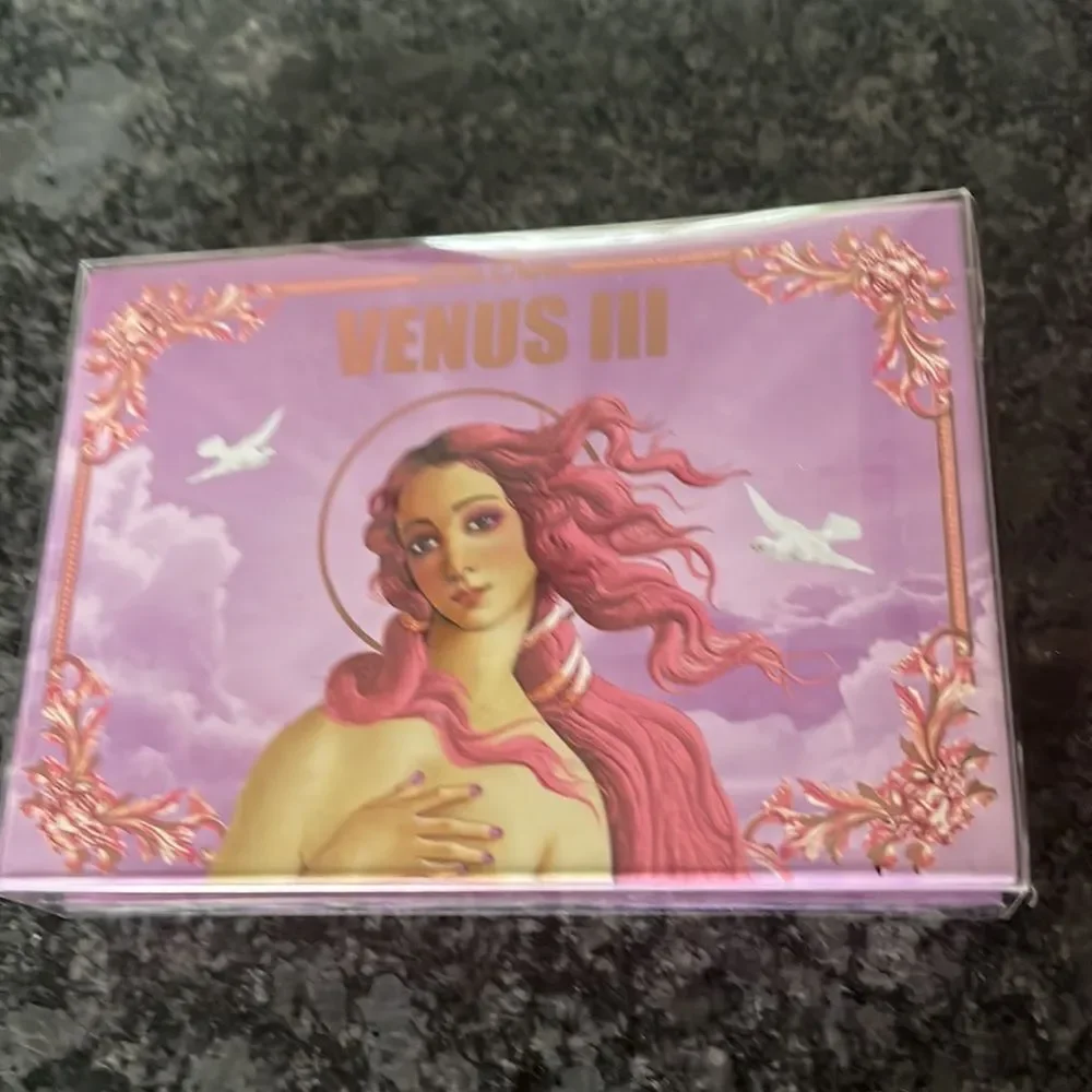 Lime Crime Venus III Eyeshadow Palette in 5 finishes metallic, sparkle, glow +